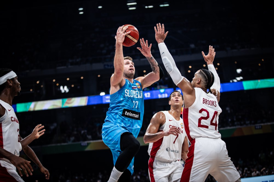 在全球体育盛会中，篮球赛事表现抢眼的简单介绍