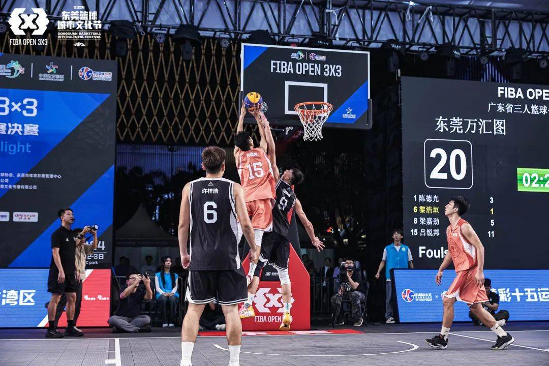 篮球冠军赛风云再起，强队相争谁主沉浮的简单介绍