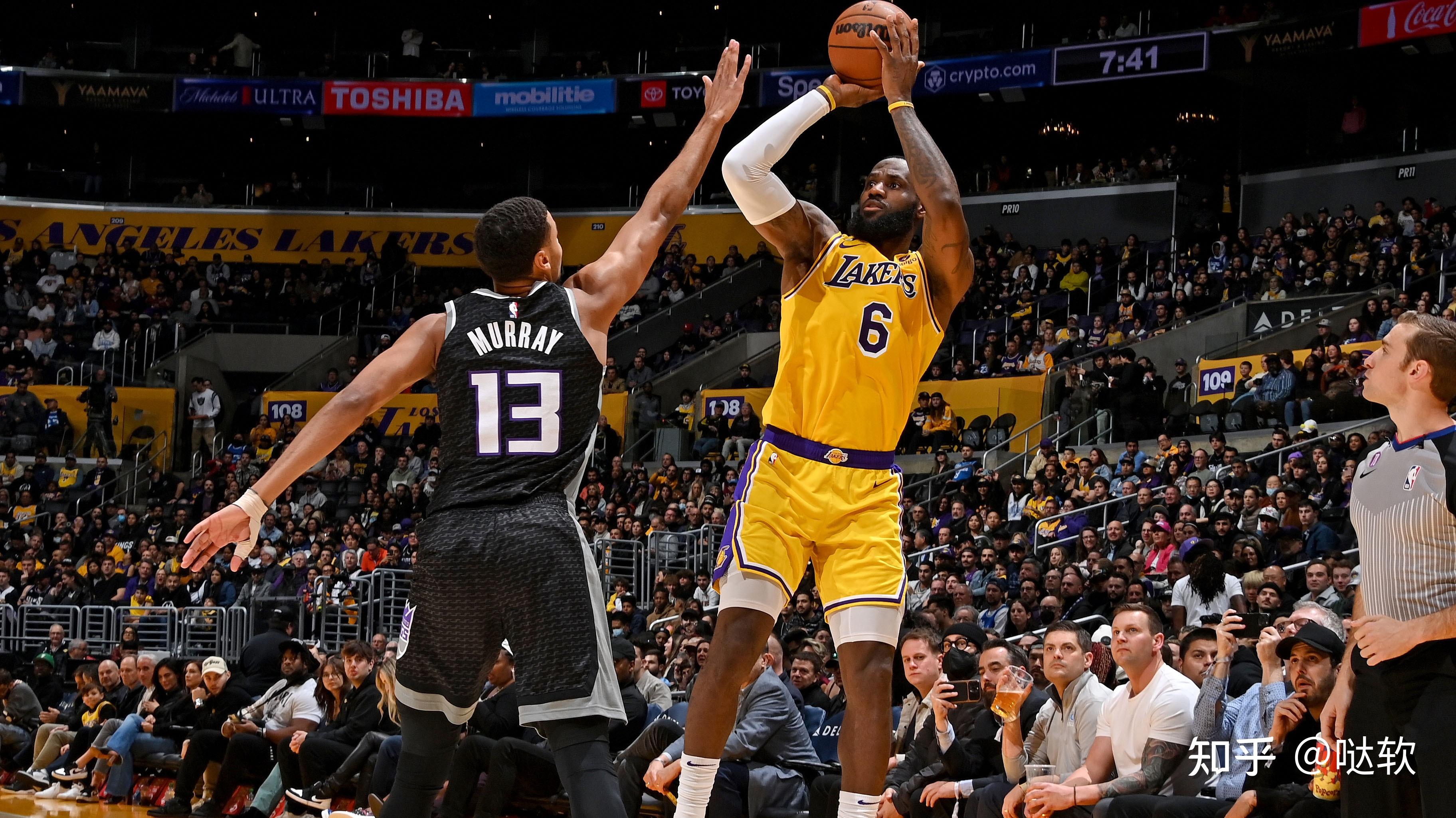 开云APP-国王主场力克湖人，赢得胜利！