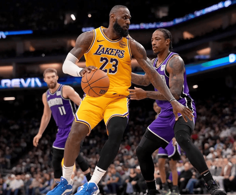 国王主场力克湖人，赢得胜利！