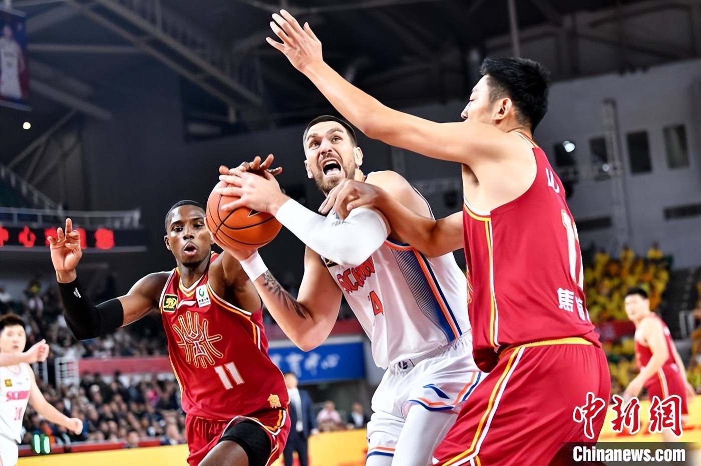 CBA联赛：山西男篮不敌广东队遭遇三连败的简单介绍