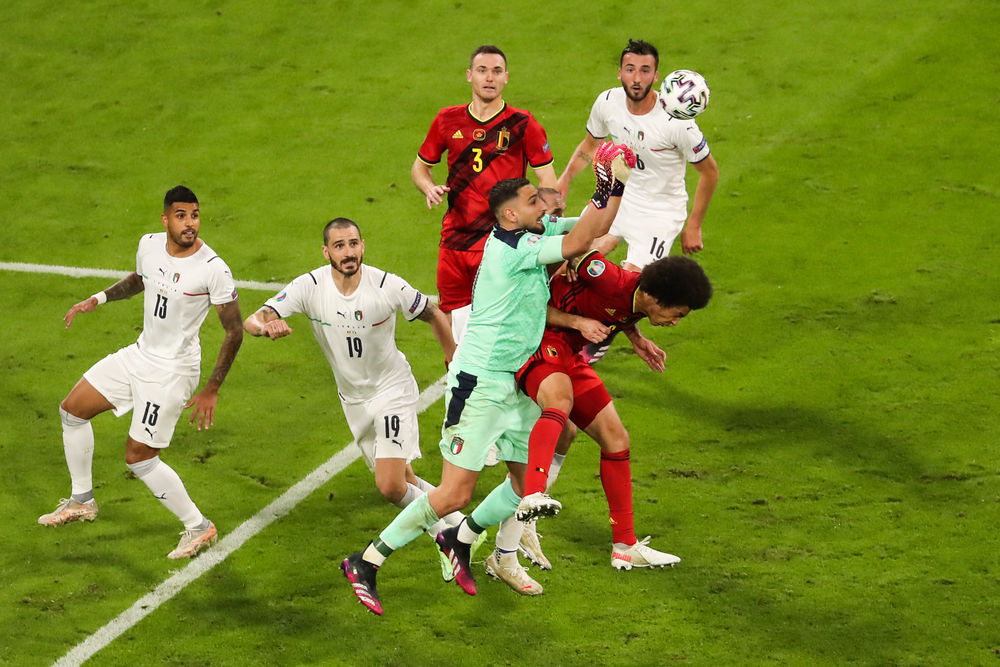 包含比利时中场节奏掌控，博格巴远射令人叹为观止！的词条