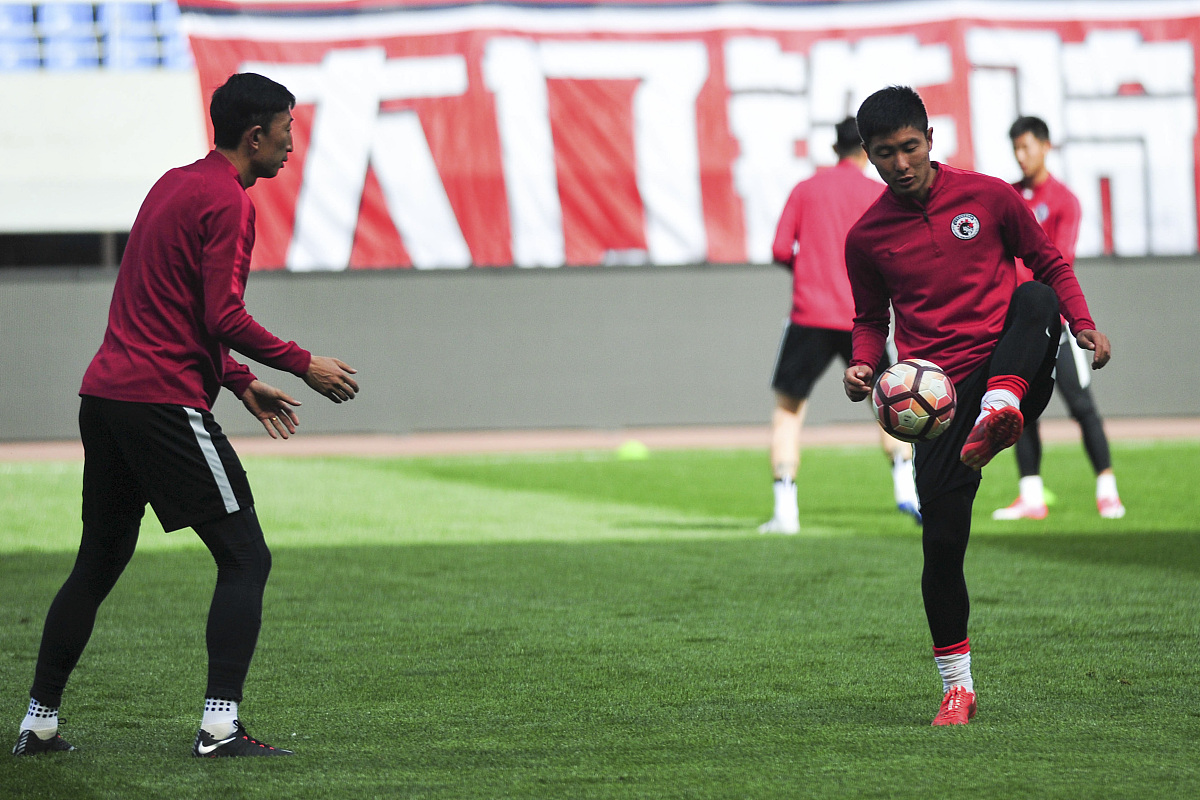 开云体育在线-包含球队场地遭遇问题，或将影响后续比赛进行的词条