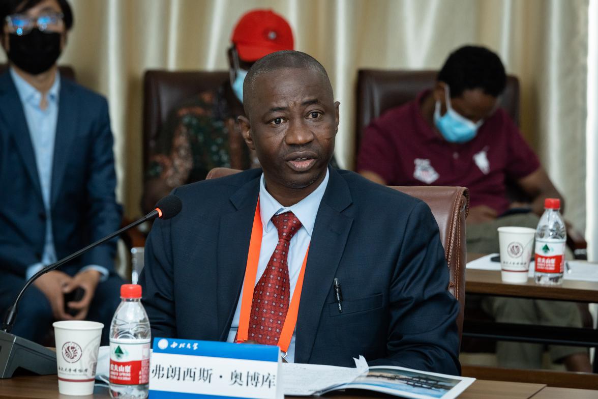 开云下载-非洲代表团新秀崭露头角，斩获金牌