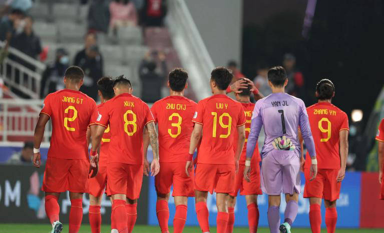 艾森霍伊特队客场赢得一场胜利，实力展现的简单介绍