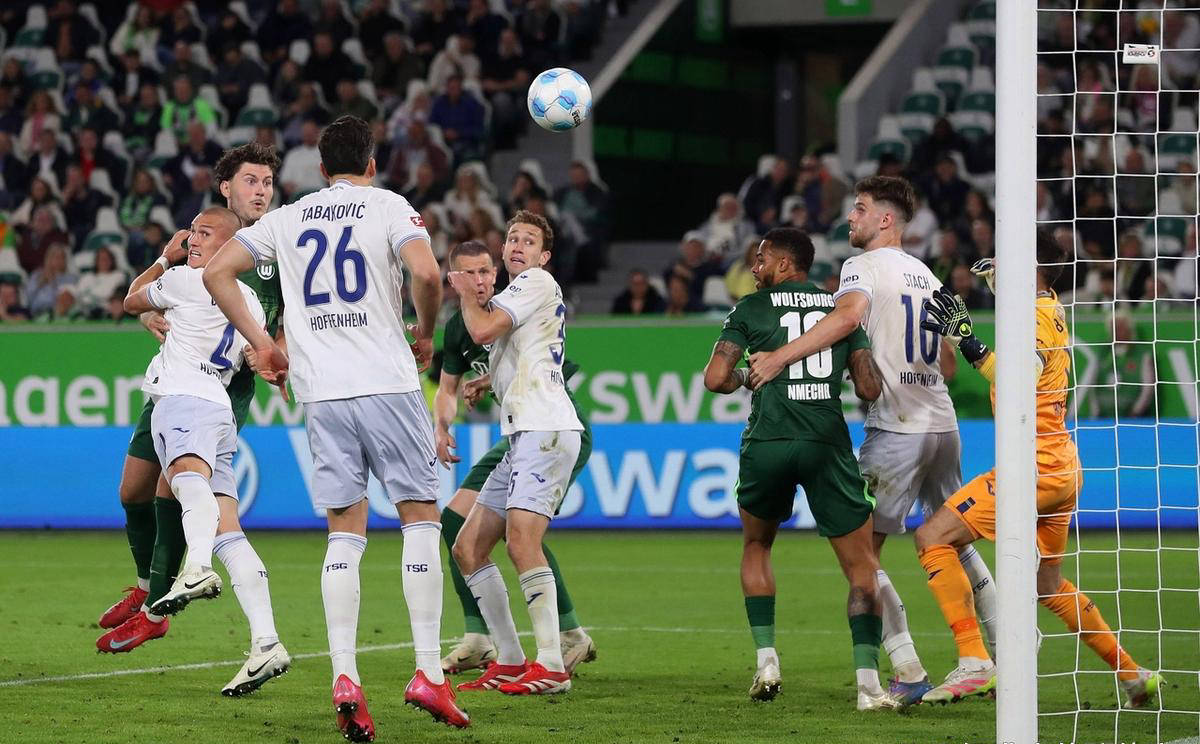 开云体育app-沃尔夫斯堡主场不敌霍芬海姆，遭遇失利