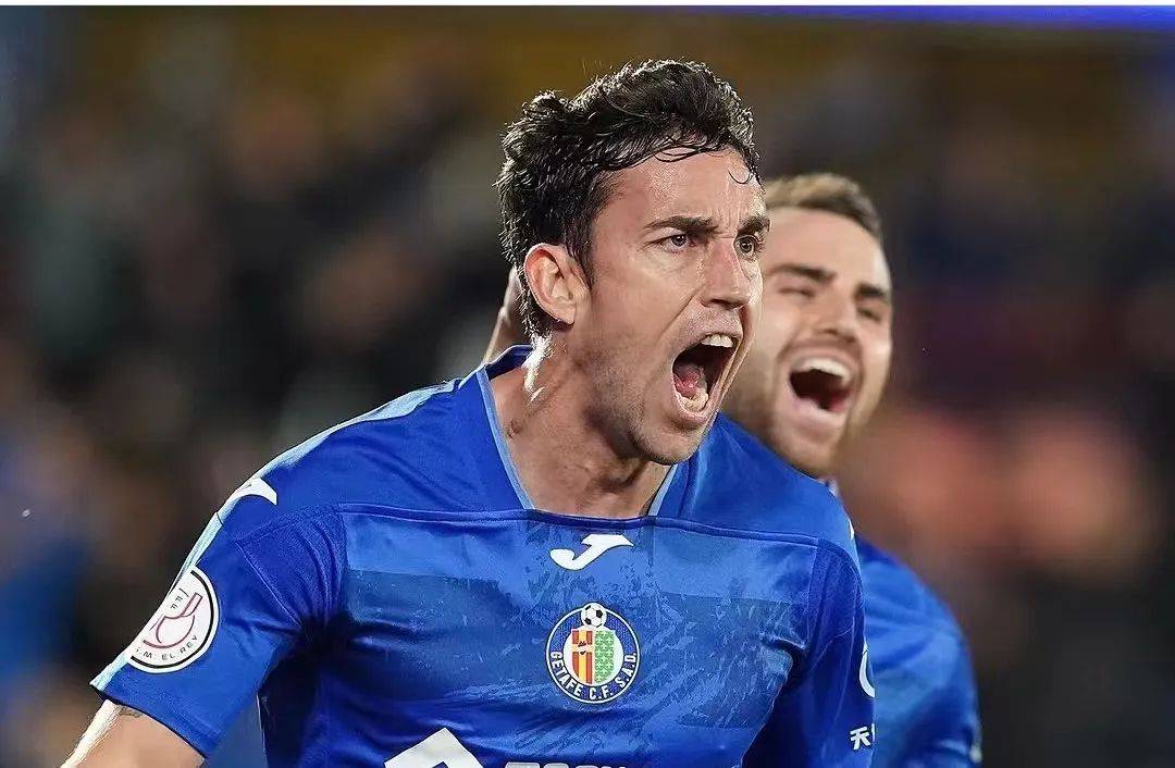 开云体育-柏林赫塔队员充满激情，全力以赴迎接新赛季的简单介绍