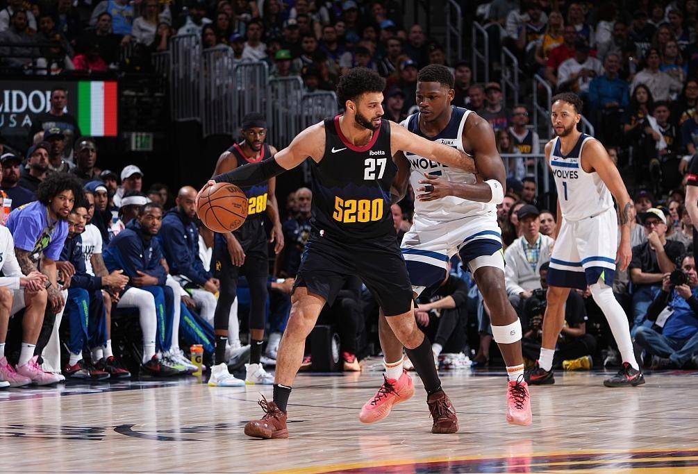 开云平台-约基奇砍下分助掘金大胜黄蜂