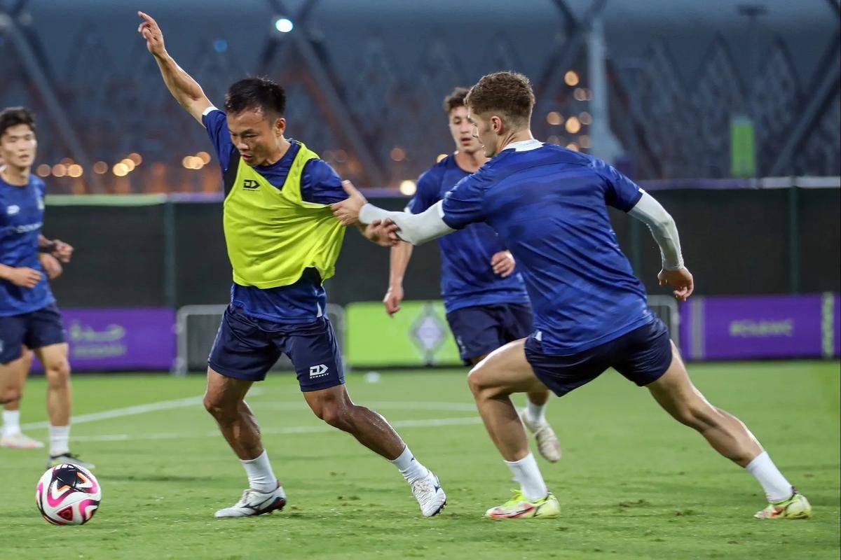 中大洋洲球队在比赛中反超对手，赢得掌声