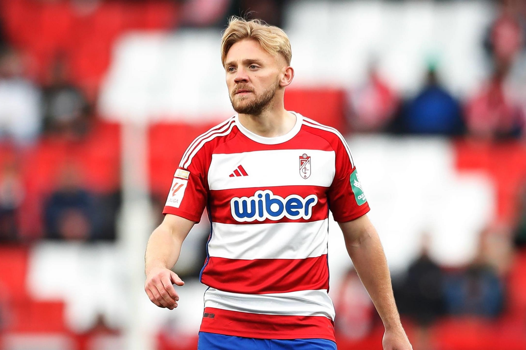 格拉纳达险胜对手，突围保级区