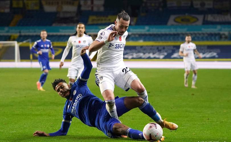 开云体育入口-球员配合默契，演绎精彩进攻