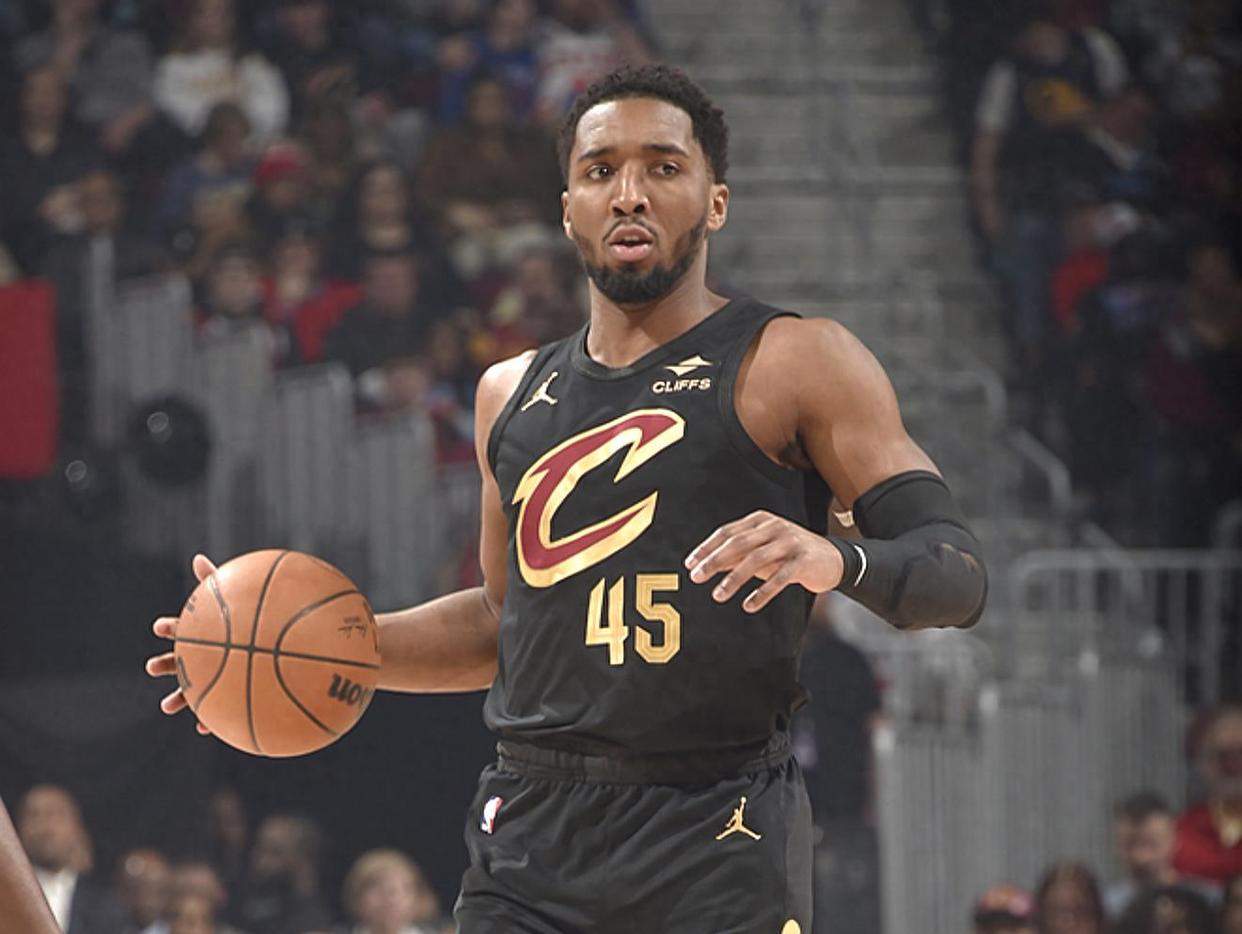 乐福强势复出，骑士迎战纽约尼克斯