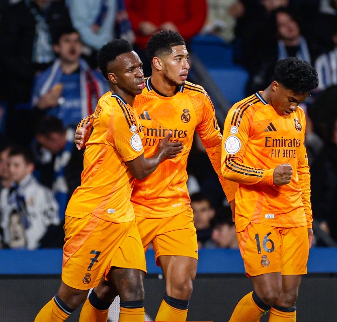 开云体育登录-皇家社会客场凭借进球取胜，喜获胜利