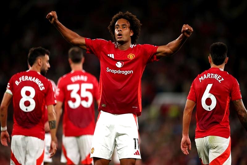 曼联血拼战平，博格巴展现个人实力