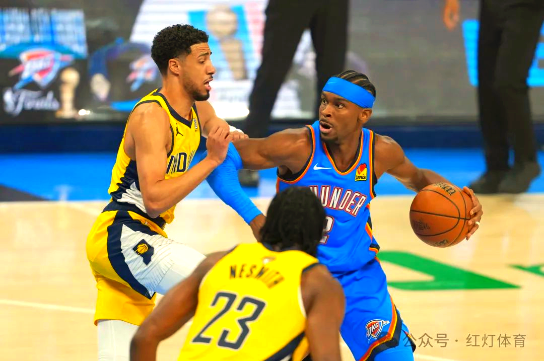 球星之间的巅峰对决，谁才能笑到最后？