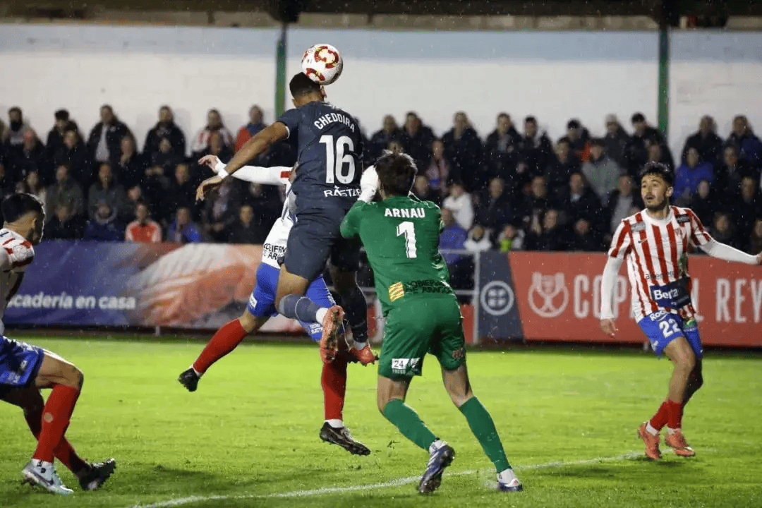 开云APP-西班牙人客场不敌对手，联赛排名下滑