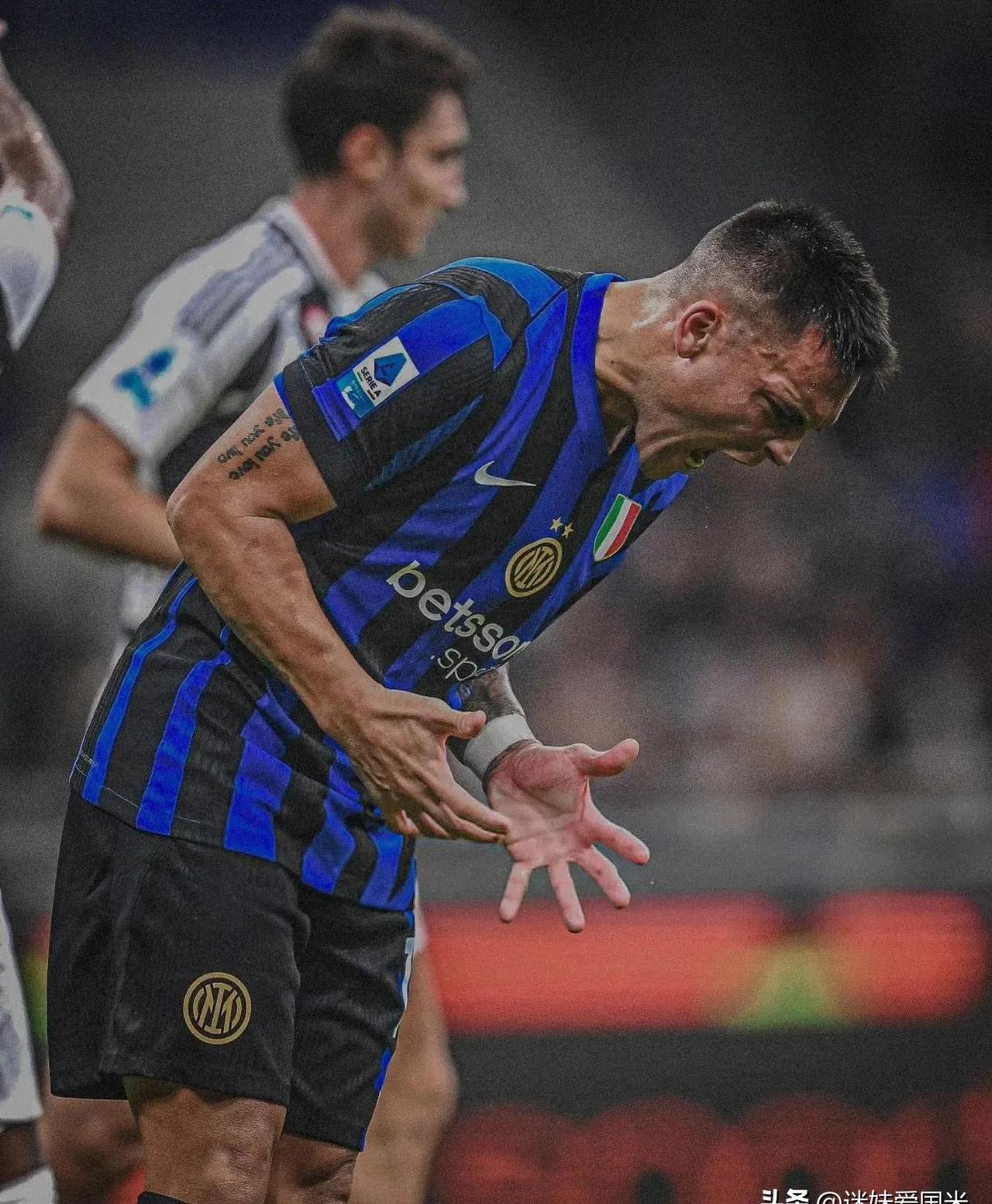 开云体育入口-尤文图斯遗憾出局，欧冠之路留遗憾