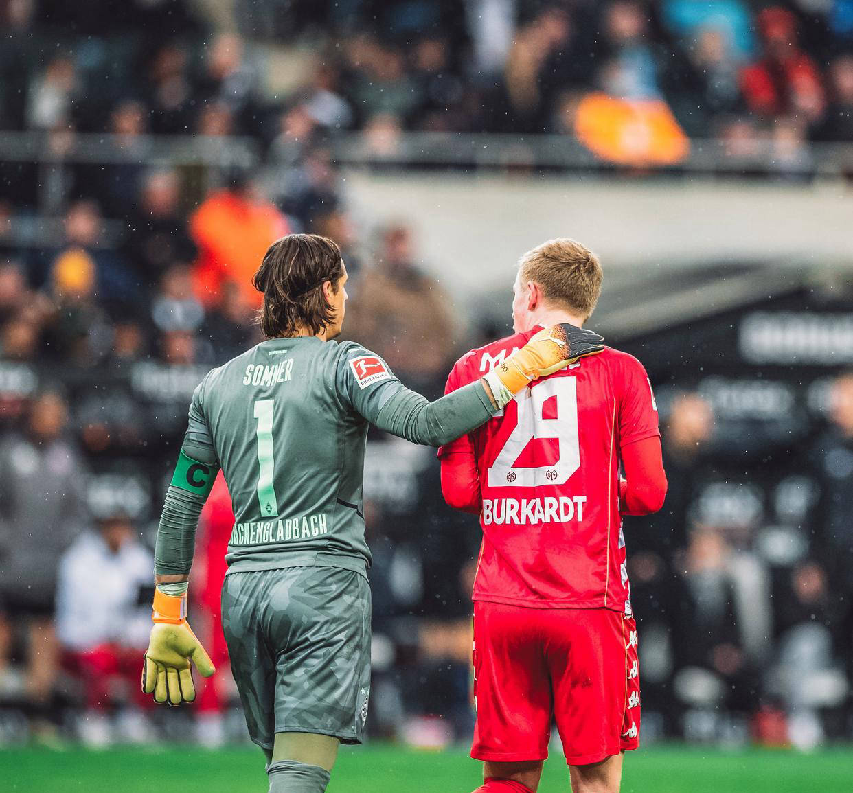 开云APP-门兴格拉德巴赫客场1-1逼平了RB莱比锡，和平收场