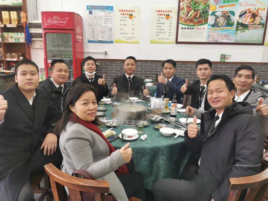 关于重庆光虎队勇往直前，为球迷奉献绝佳赛事的信息