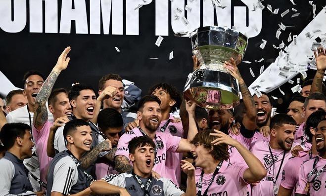 开云下载-东北联合全队期待胜利，备战火热