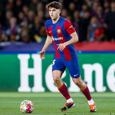 多特蒙德中场状态回勇，成为球队核心