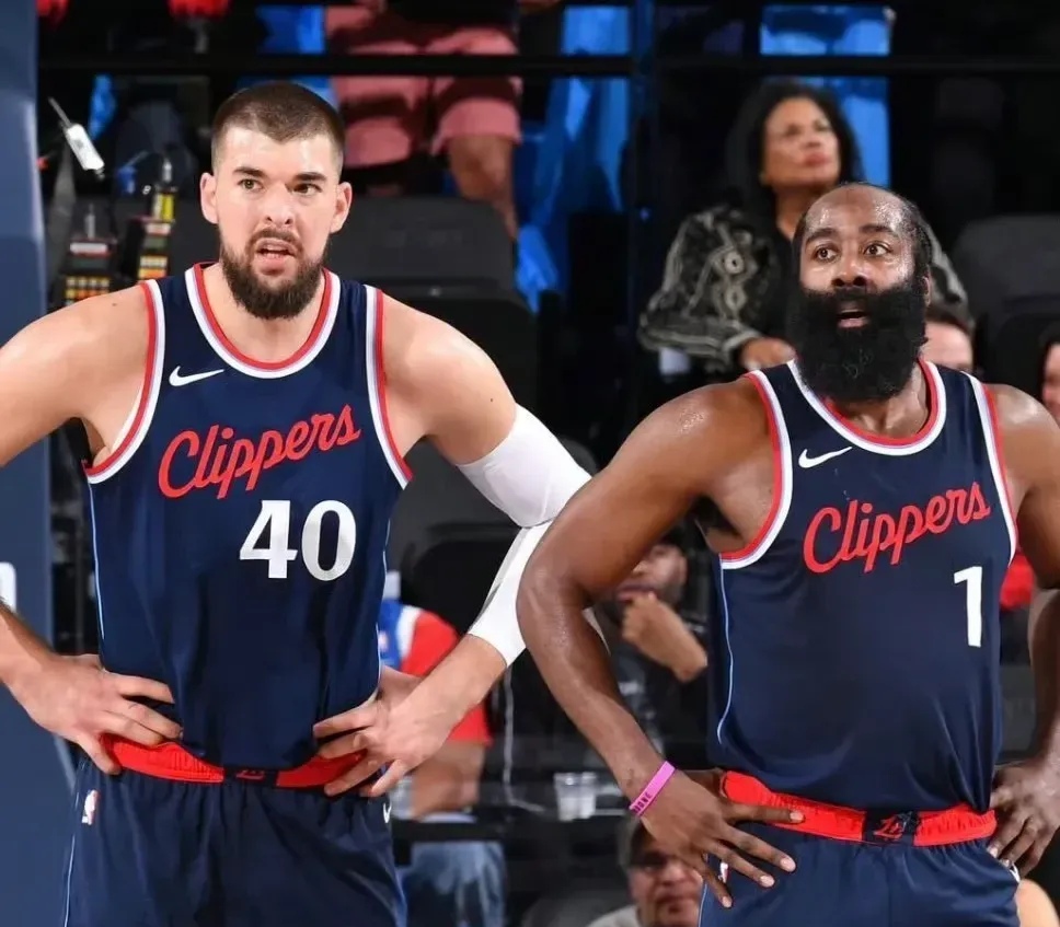 开云下载-纽伦篮网逆转战胜掘金，德安东尼针对哈登启用新战术的简单介绍