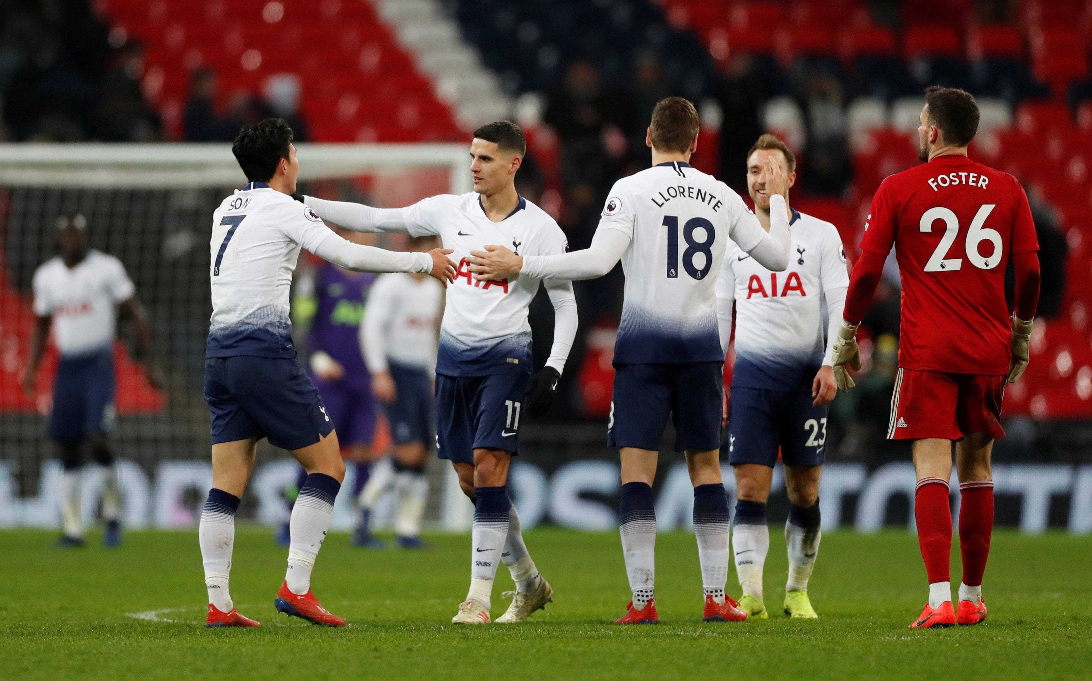 开云平台-包含热刺主场大胜，豪取三分重返欧冠名额的词条