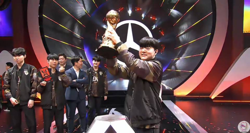 EDG横扫G2，Chovy关键团战开团秒人宿敌对决成都决赛之夜，让粉丝疯狂欢呼的简单介绍