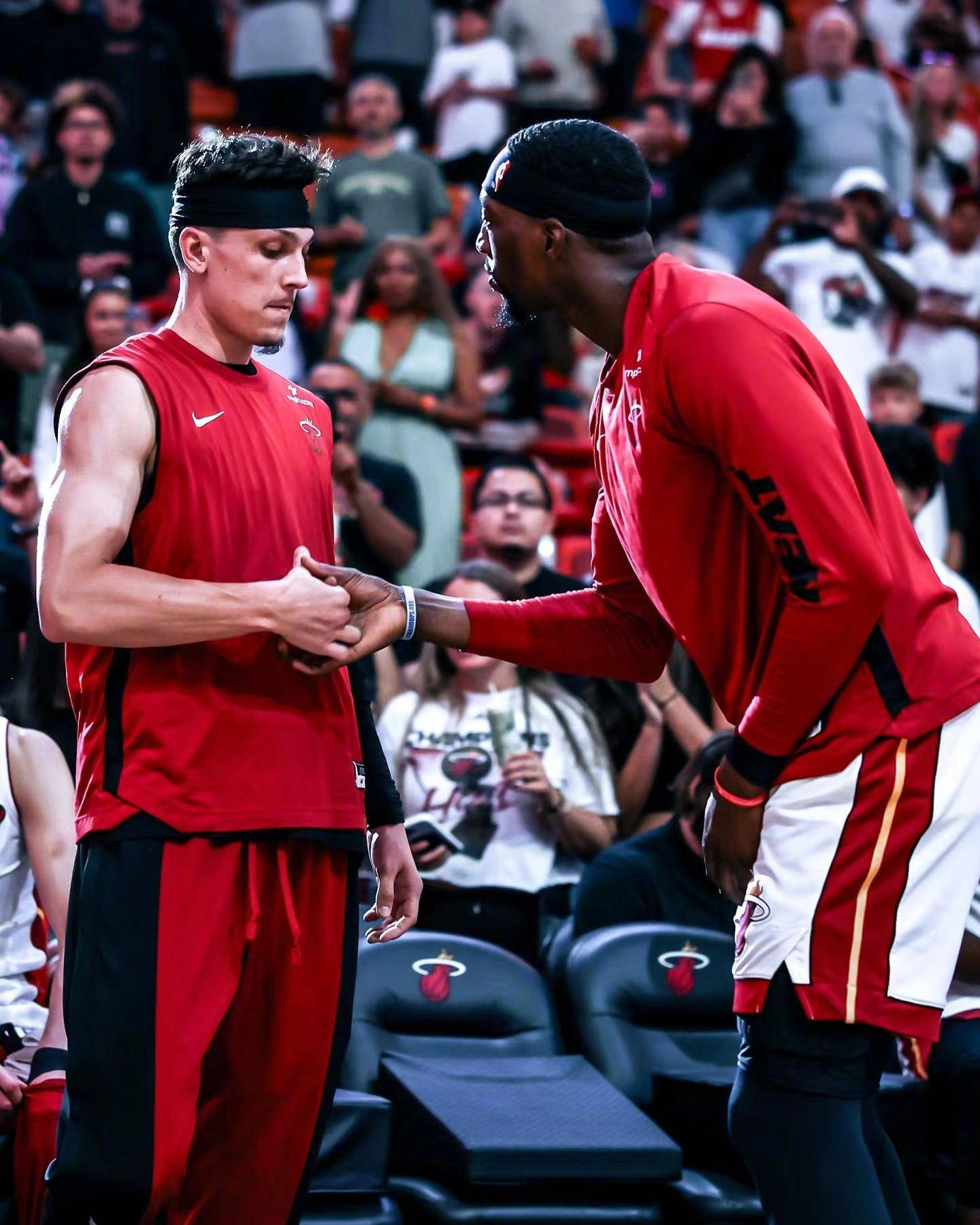 热火主场惨败，巴特勒受伤离场