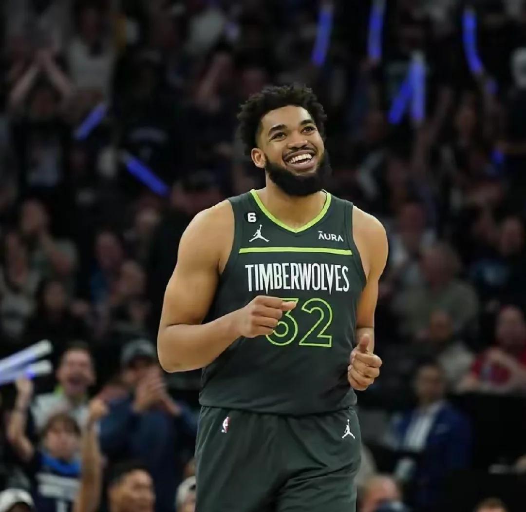 森林狼球星卡尔-安东尼-唐斯因伤休战至少一个月