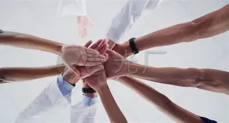 开云官网-包含全队发挥齐心协力，压倒对手轻松获胜的词条