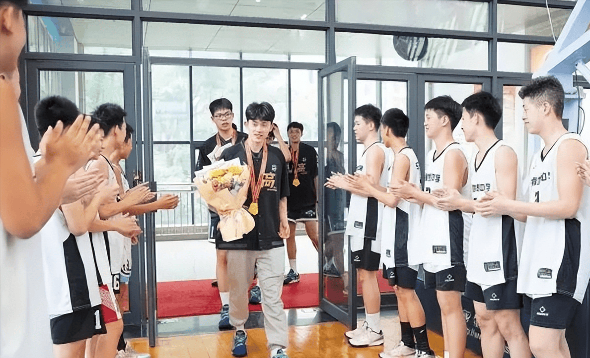 开云APP-拍板决定？王师举离本站或为新主帅