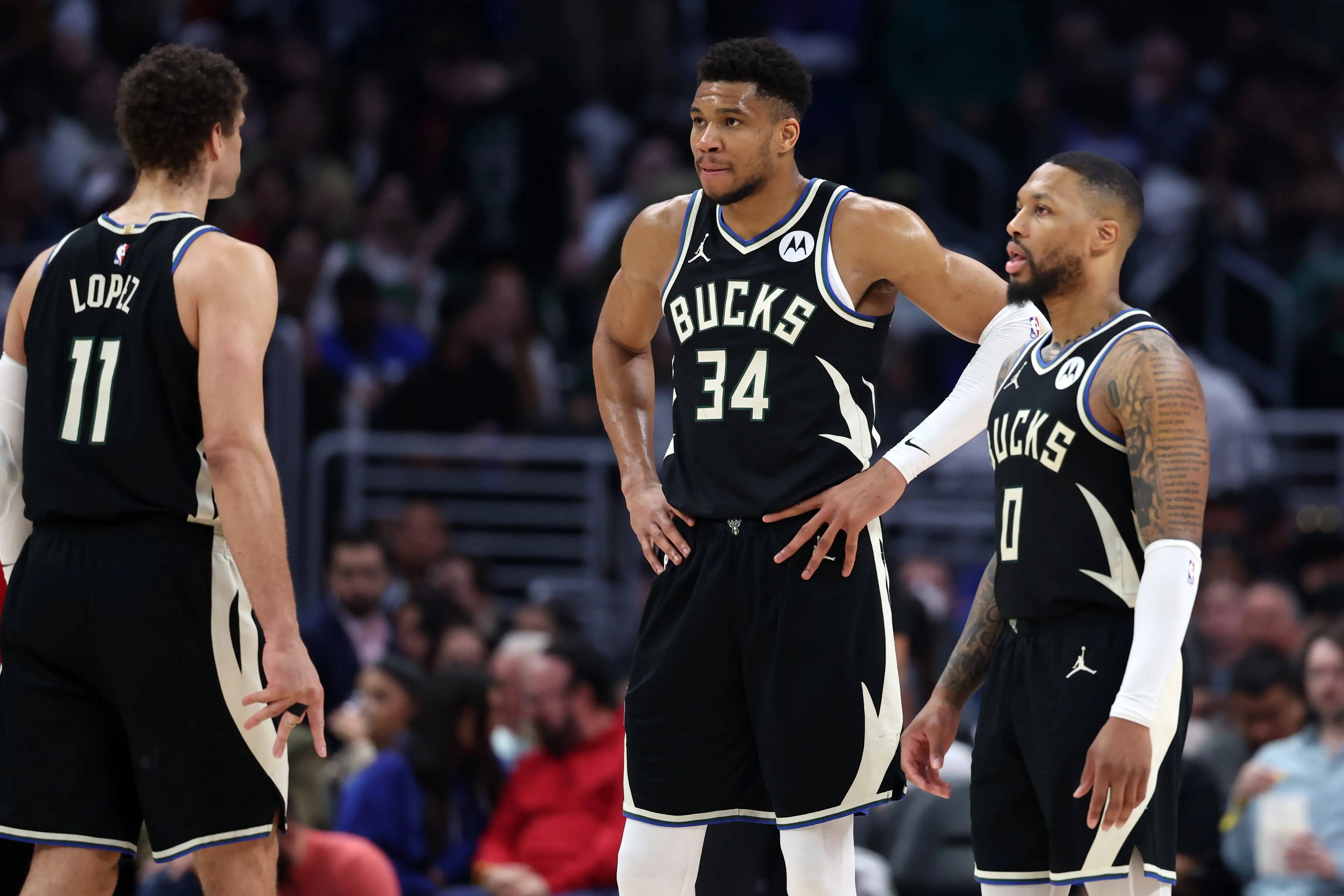 关于雄鹿队大胜马刺，字母哥进攻端表现出众的信息