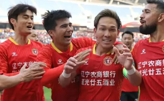 开云APP-激烈对抗，谁将成为场上英雄