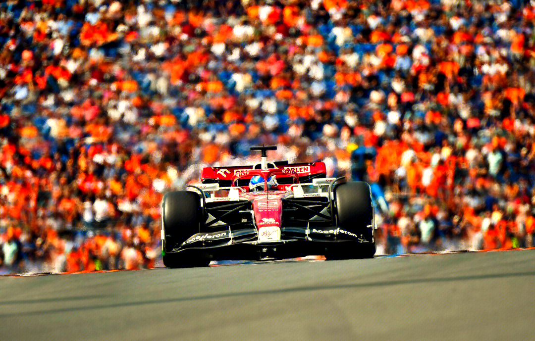 开云下载-法拉利绝杀红牛车队，拉塞尔带队取胜